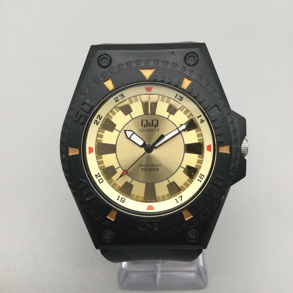 Vintage Q&Q Mens Watch 46mm Gold Tone Dial Black Rubber New Battery